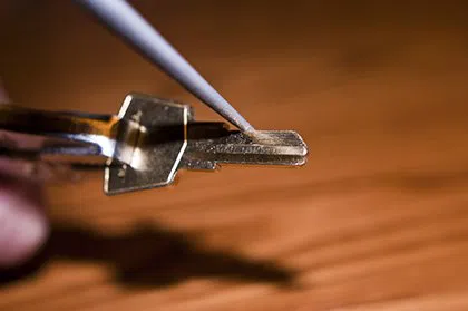 Nahant MA Locksmith Store Nahant, MA 781-291-3013 - broken-key-extraction